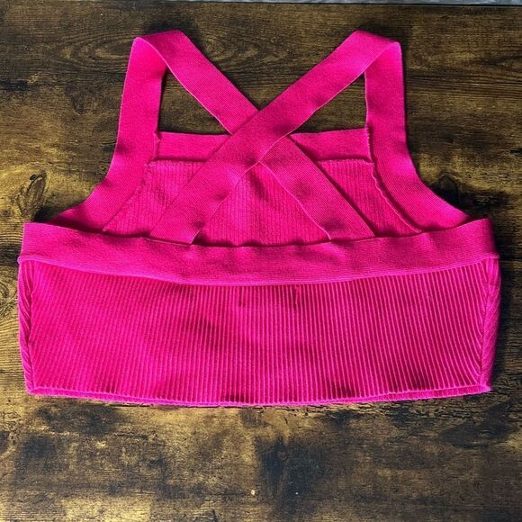 House of Harlow 1960 Wide Strap Cross Back Ribbed Crop Top, Hot Pink. Large. NWT - Picture 4 of 11